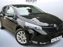 Diamond black New 2025 Renault Clio V Evolution Hatchback | £18,698 (Fair price)