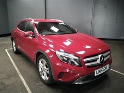 Red Used 2015 Mercedes GLA200 SE SUV | £10,999 (Fair price)