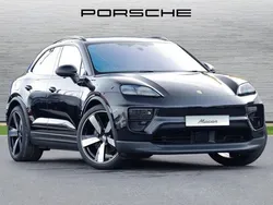 Black New 2025 Porsche Macan SUV | £74,990 (Fair price)