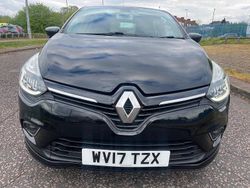 Black Used 2017 Renault Clio IV Dynamique Hatchback | £5,699 (Good price)