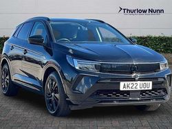 Carbon black Used 2022 Vauxhall Grandland X SRi SUV | £16,765 (Fair price)