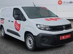 White New 2024 Vauxhall Combo S MPV | £15,900 (Super price)