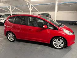 Red Used 2014 Honda Jazz ES Hatchback | £3,990 (Super price)