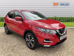 Red Used 2018 Nissan Qashqai N-Connecta SUV | £8,500 (Fair price)
