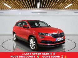 Red Used 2019 Skoda Karoq SE L SUV | £11,349 (Good price)