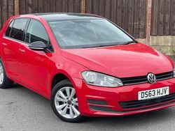Red Used 2013 VW Golf VII SE Hatchback | £5,395 (Fair price)