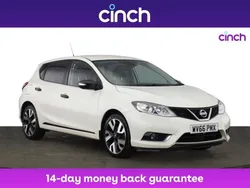 White Used 2016 Nissan Pulsar Tekna Hatchback | £7,799 (Fair price)
