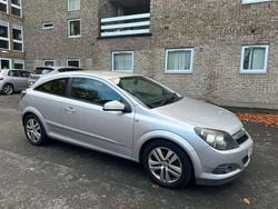 Silver Used 2009 Vauxhall Astra Hatchback | £695 (Super price)