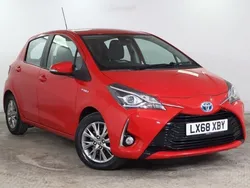 Red Used 2018 Toyota Yaris Hybrid Hatchback | £9,975 (Fair price)