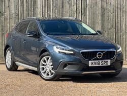 Blue Used 2018 Volvo V40 CC Pro Estate | £10,900 (Fair price)