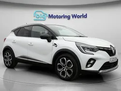 White/black Used 2022 Renault Captur SE SUV | £14,500 (Good price)
