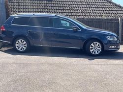 Blue Used 2014 VW Passat Highline Sedan | £8,495