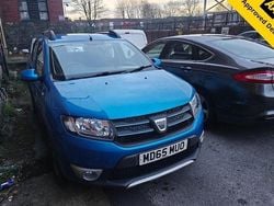 Used 2015 Dacia Sandero Lauréate | £4,995 (Fair price)