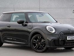 Black Used 2023 Mini Cooper Hatch Hatchback | £22,491 (Fair price)