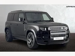 Black Used 2025 Land Rover Defender HSE Dynamic SUV | £78,295 (Expensive)