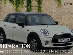 White Used 2021 Mini Cooper Classic Hatchback | £15,895 (Fair price)
