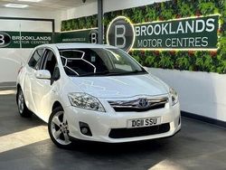 Used 2011 Toyota Auris Hybrid T4 | £4,985 (Fair price)
