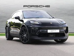 Jet black metallic New 2025 Porsche Macan 4 Electric SUV | £78,990
