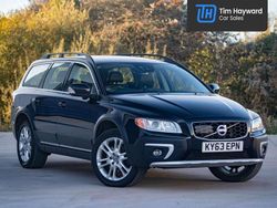 Black Used 2014 Volvo XC70 SE Lux Estate | £16,490 (Fair price)