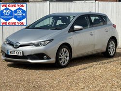 Silver Used 2017 Toyota Auris Hybrid Business Edition Hatchback | £13,299 (Fair price)