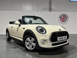 Pepper white Used 2018 Mini Cooper Cabriolet Cabriolet | £15,239 (Fair price)