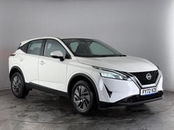 White Used 2022 Nissan Qashqai Acenta Premium SUV | £14,750 (Good price)