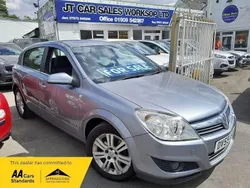 Silver Used 2009 Vauxhall Astra Design Edition Hatchback | £2,000 (Fair price)