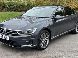 Grey Used 2018 VW Passat GTE Sedan | £13,800 (Good price)