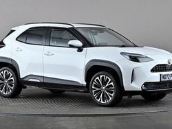 White Used 2023 Toyota Yaris Hybrid Hatchback | £22,677 (Expensive)