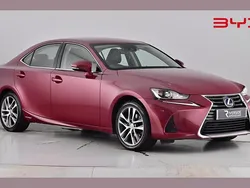 Matador red mica Used 2017 Lexus IS300h Sedan | £15,290 (Fair price)