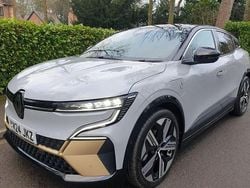 Used 2024 Renault Mégane Iconic Hatchback | £22,995 (Fair price)