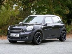 Black metallic Used 2015 Mini Cooper SD Countryman SUV | £8,395 (Fair price)
