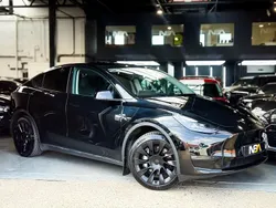 Black Used 2022 Tesla Model Y Long Range SUV | £23,995