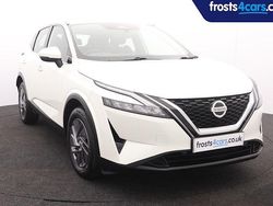 White Used 2022 Nissan Qashqai Acenta Premium SUV | £17,995 (Fair price)