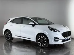 White Used 2022 Ford Puma Gen-E ST-Line X Hatchback | £13,700 (Good price)