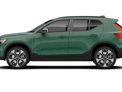 New 2026 Volvo XC40 Plus SUV | £40,090 (Fair price)