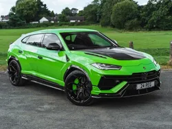 Green New 2024 Lamborghini Urus SUV | £309,995