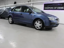 Blue/black Used 2005 Ford Focus Hatchback | £995