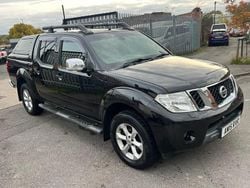 Black Used 2015 Nissan Navara Tekna Pickup | £11,450 (Good price)