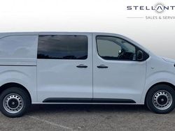 White New 2025 Vauxhall Vivaro Van | £22,989 (Fair price)
