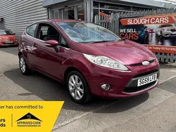 Red Used 2009 Ford Fiesta Zetec Hatchback | £2,395 (Good price)