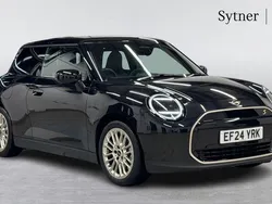 Black Used 2024 Mini Cooper SE Hatch Hatchback | £27,500