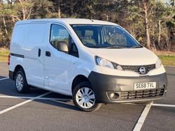 White Used 2019 Nissan NV200 Acenta Van | £4,495 (Fair price)