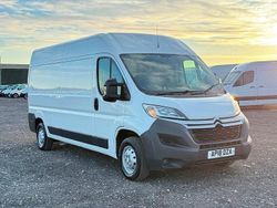 White Used 2018 Citroën Relay Van | £7,995 (Fair price)