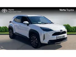 White Used 2022 Toyota Yaris Cross Design SUV | £19,839 (Fair price)