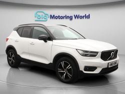 White Used 2019 Volvo XC40 R-Design SUV | £19,400 (Good price)