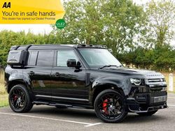 Black Used 2025 Land Rover Defender HSE Dynamic SUV | £94,995