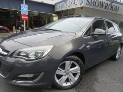 Grey Used 2014 Vauxhall Astra SRi Estate | £3,689 (Fair price)