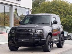 Black Used 2023 Land Rover Defender HSE SUV | £54,490 (Super price)