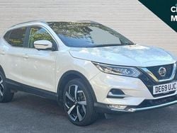 White Used 2019 Nissan Qashqai Tekna SUV | £15,390 (Fair price)